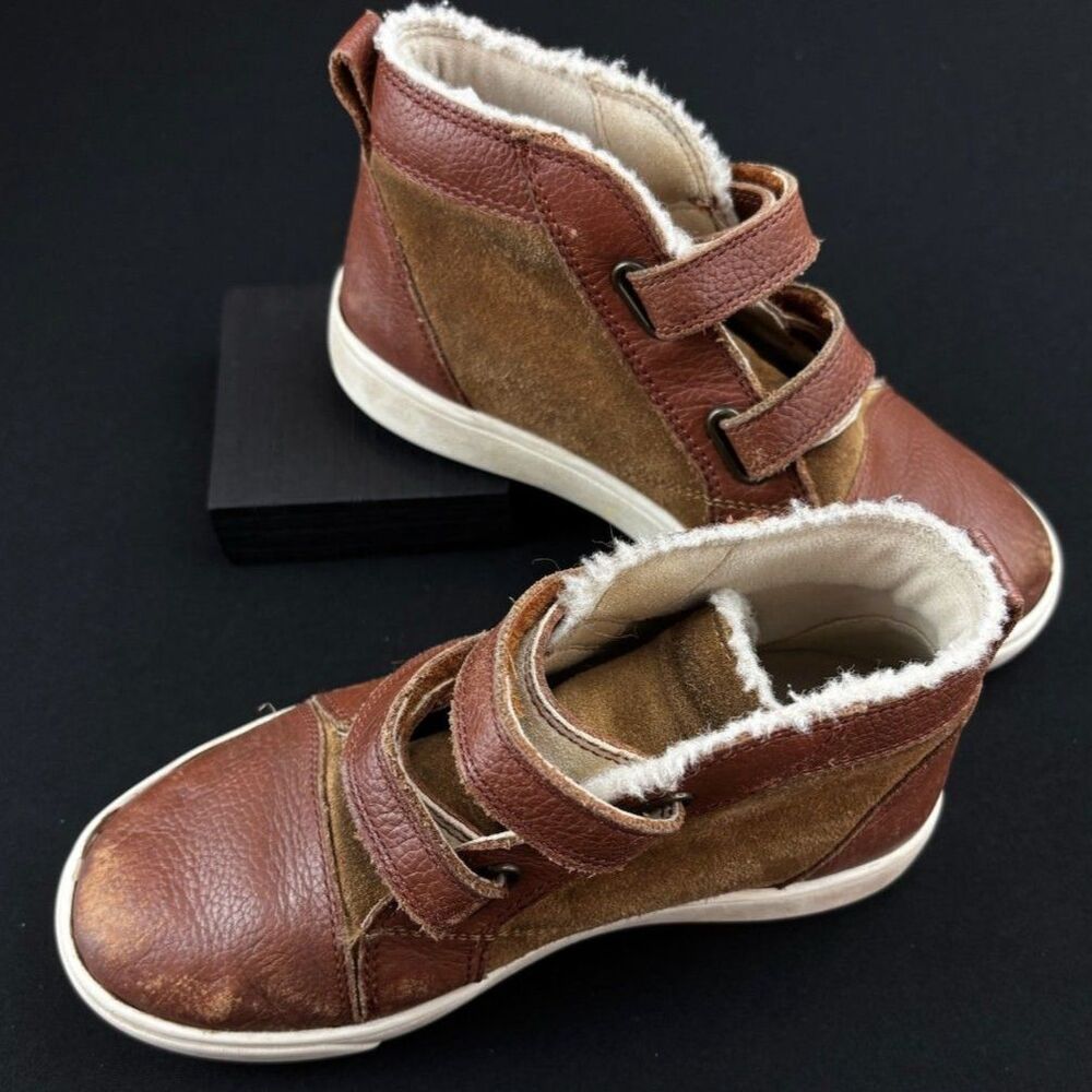 ~ UGG Kids 12 High Top Rennon II Leather Suede Sneakers Boots Brown Boys Girls